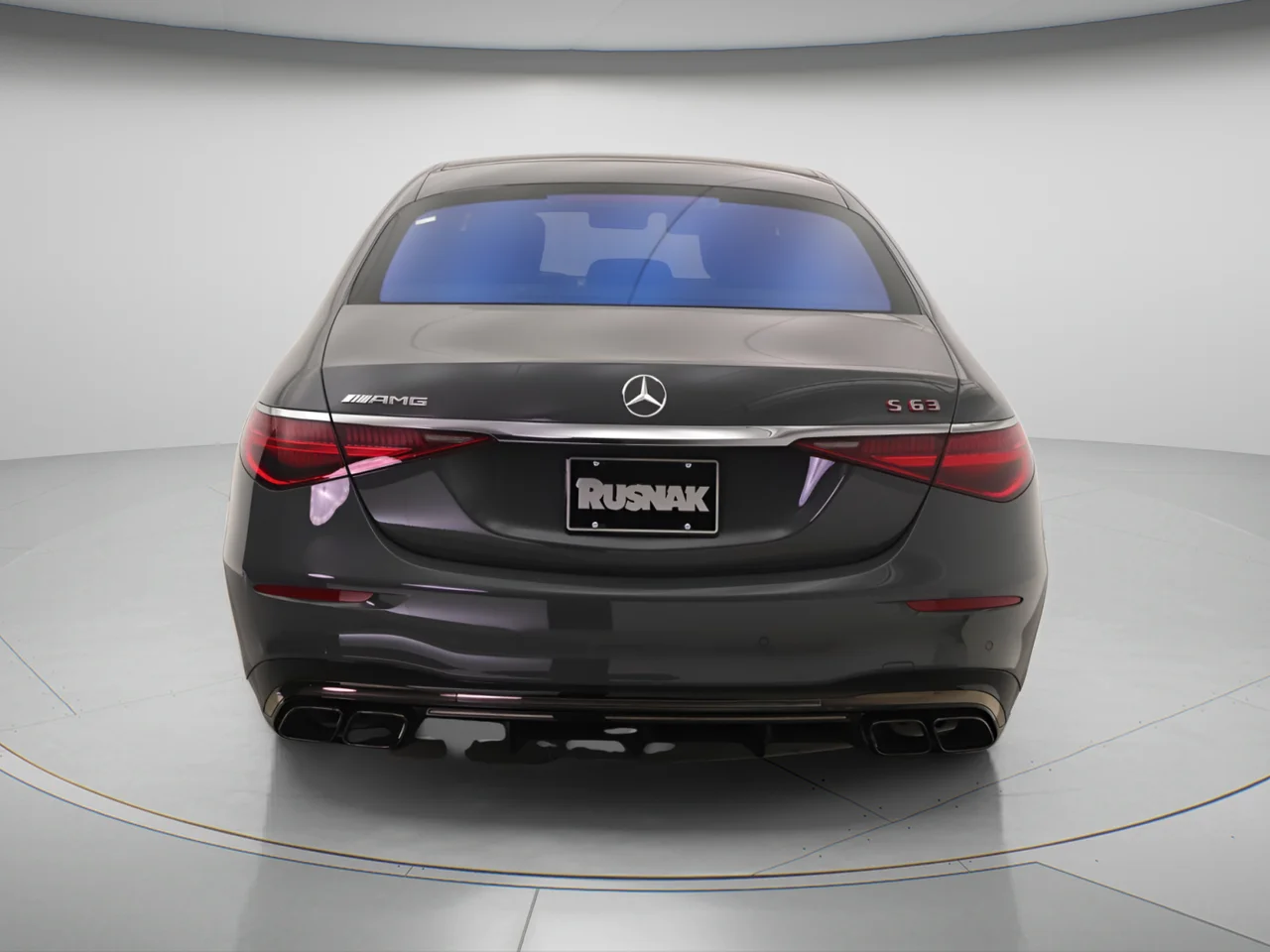New 2026  Mercedes-Benz S 63 E AMG® 4MATIC® image 3