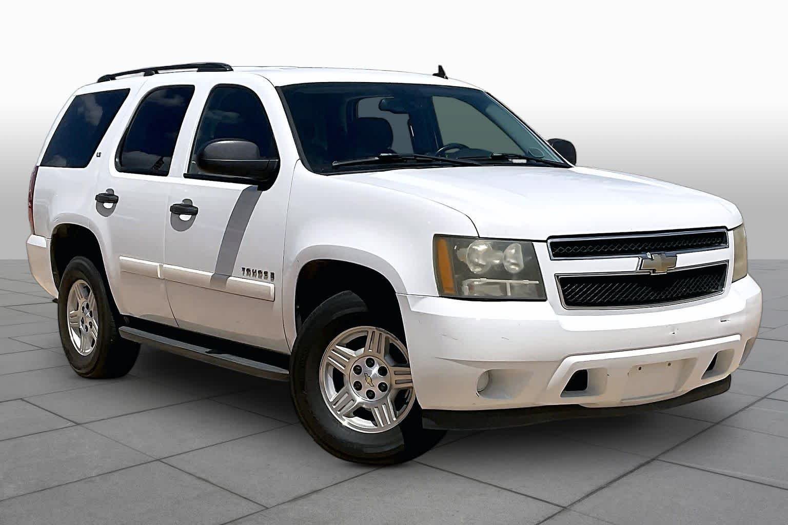 Used 2008 SUMMIT WHITE Chevrolet LS image 1