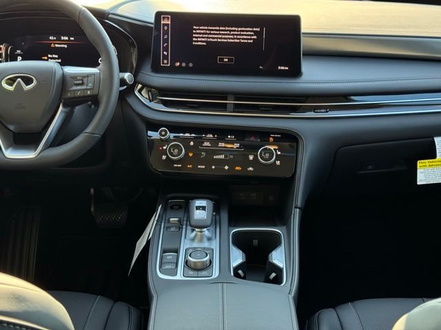 New 2026 RADIANT WHITE INFINITI Luxe FWD image 31