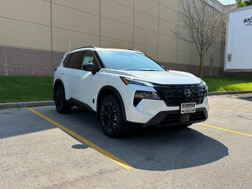 New 2026 Everest White Pearl Tricoat Nissan Dark Armor image 2