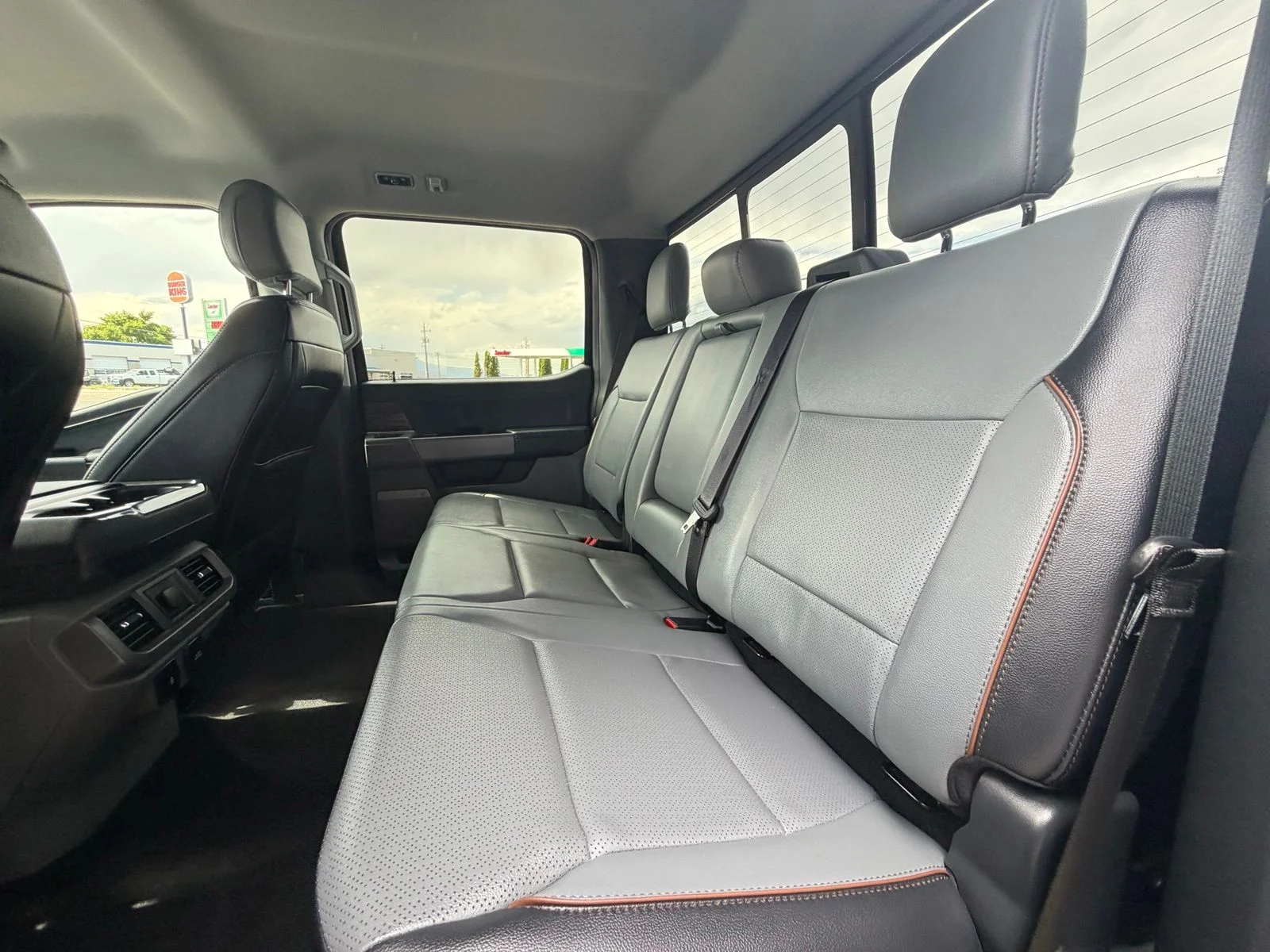 Used 2025 Black Ford Lariat image 26