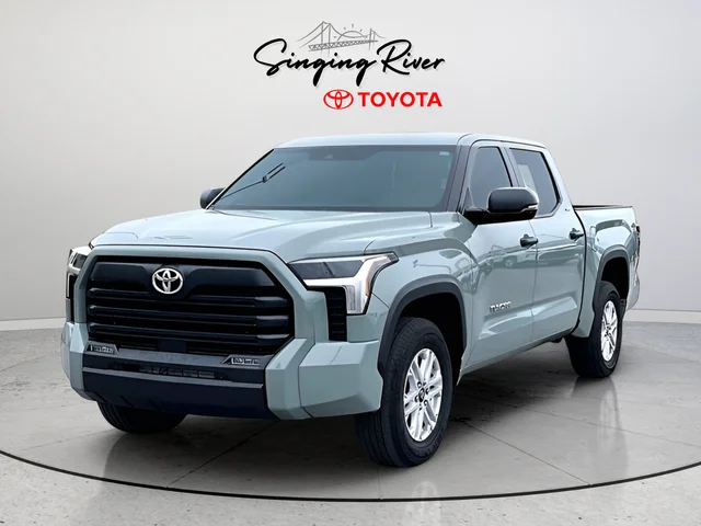 Used 2025  Toyota SR5 image 3