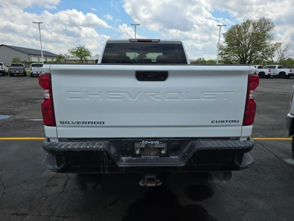 Used 2024 Summit White Chevrolet Custom image 5