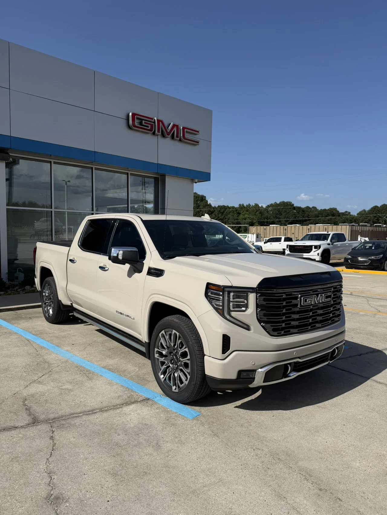 New 2026 Coastal Dune GMC Denali Ultimate image 25
