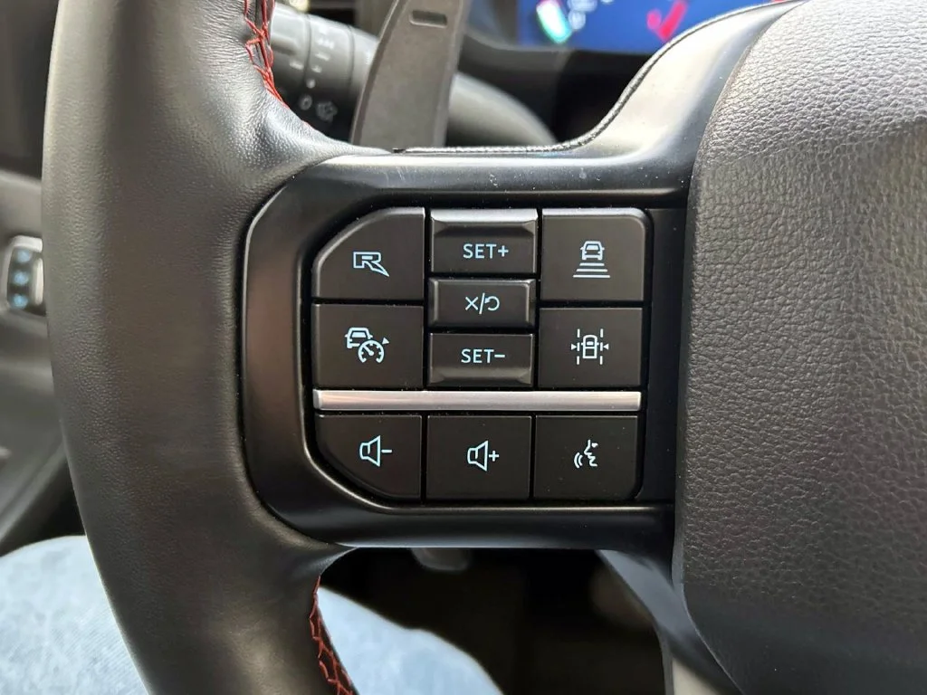 Used 2025 Gray Metallic Ford Raptor image 25