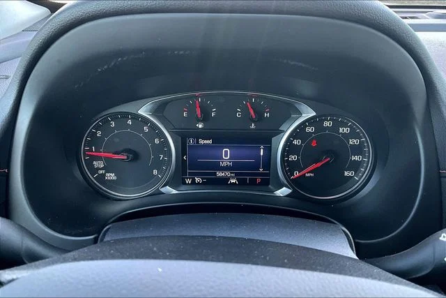 Used 2021 White GMC SLE image 13