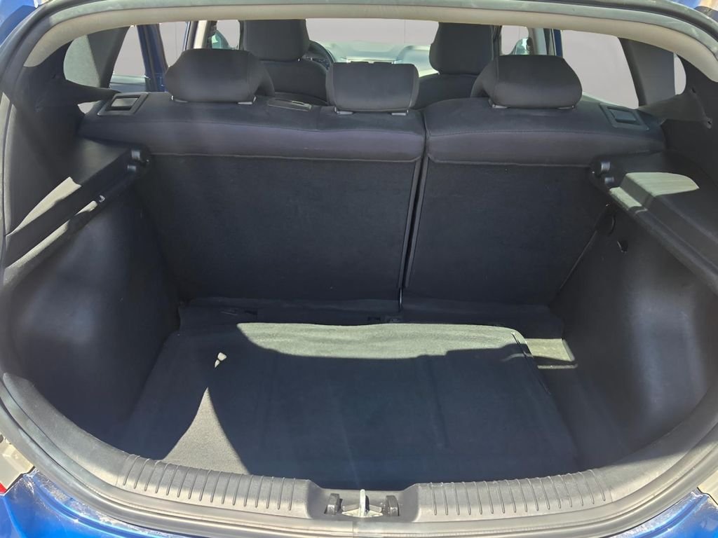 Used 2017 Pacific Blue Pearl Hyundai SE image 9