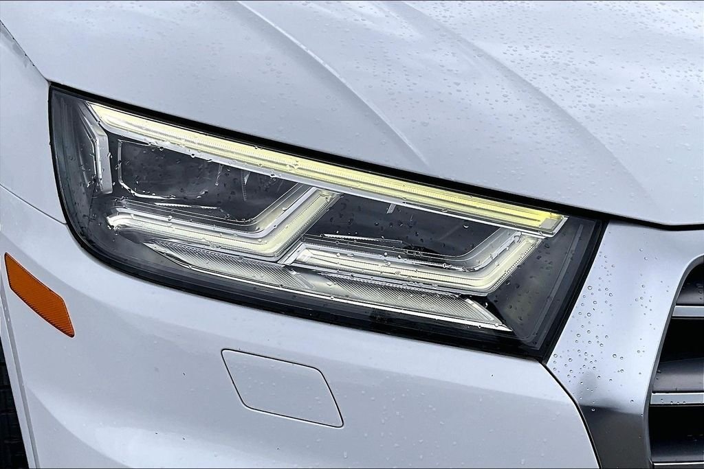 Used 2018 White Audi 2.0T Premium Plus image 28