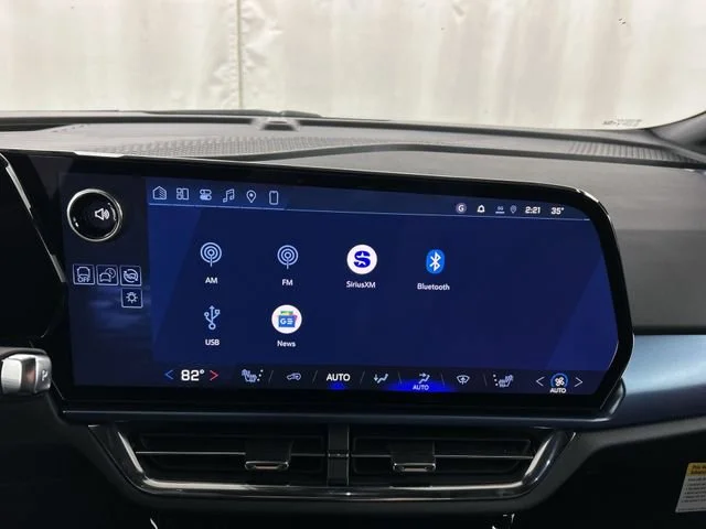 2026 Chevrolet Equinox EV 2LT - Photo 9
