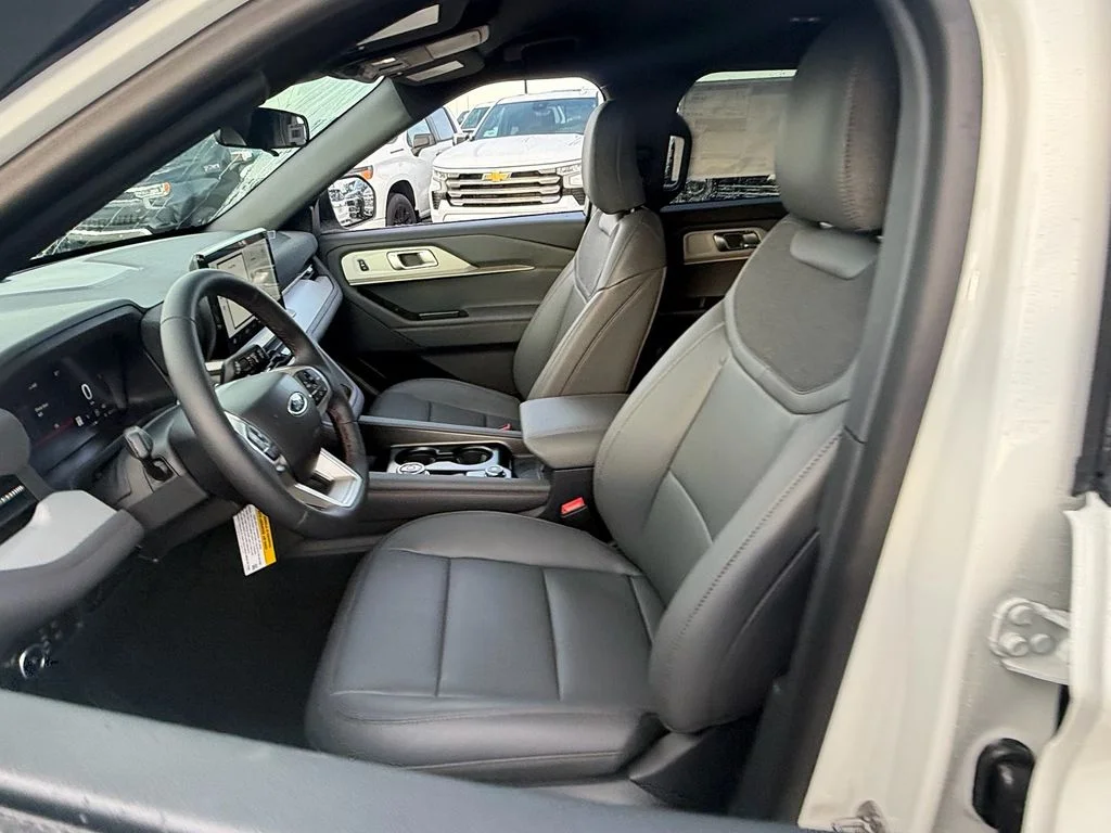 New 2027 White Ford Active image 10