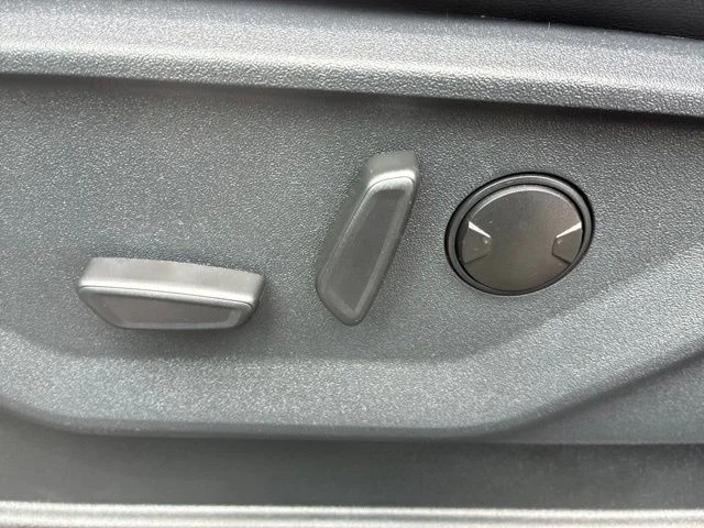 New 2026 Agate Black Metallic Ford F-350® Lariat® image 20