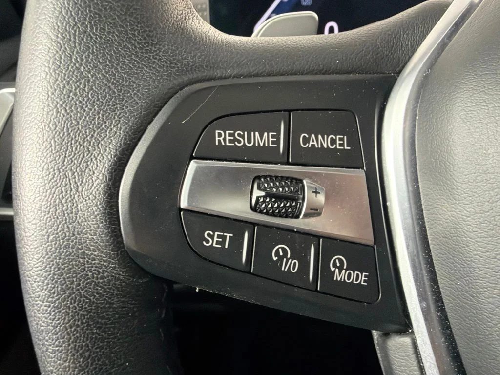 Certified Used 2026 Alpine White BMW xDrive40i image 26