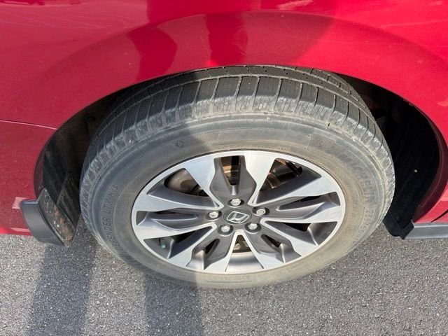 Used 2021 Red Honda EX-L image 26