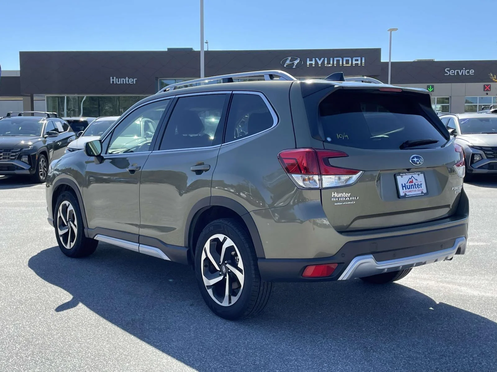 Used 2024 Autumn Green Metallic Subaru Touring image 29