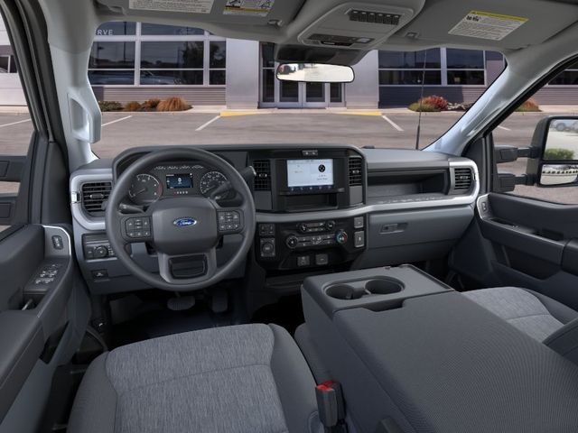 New 2026 Oxford White Ford XL image 9