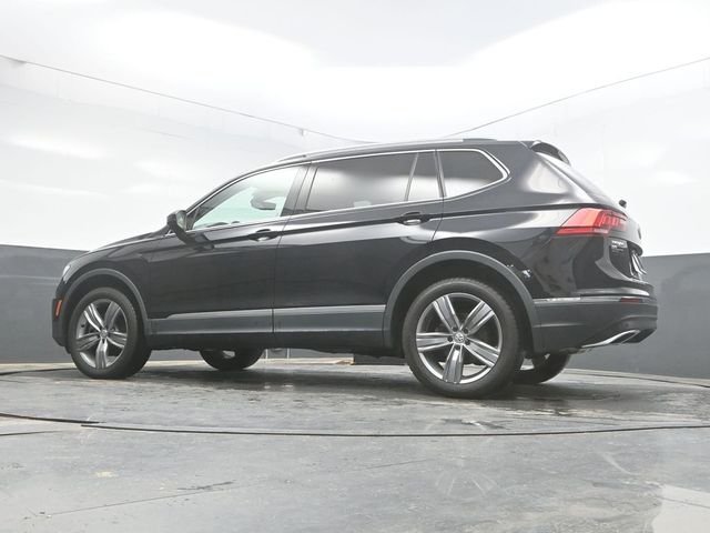 Used 2021 Black Volkswagen 2.0T SE image 44
