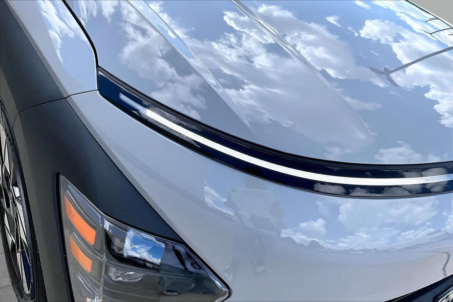 Used 2025 Cyber Gray Metallic Hyundai SEL image 26