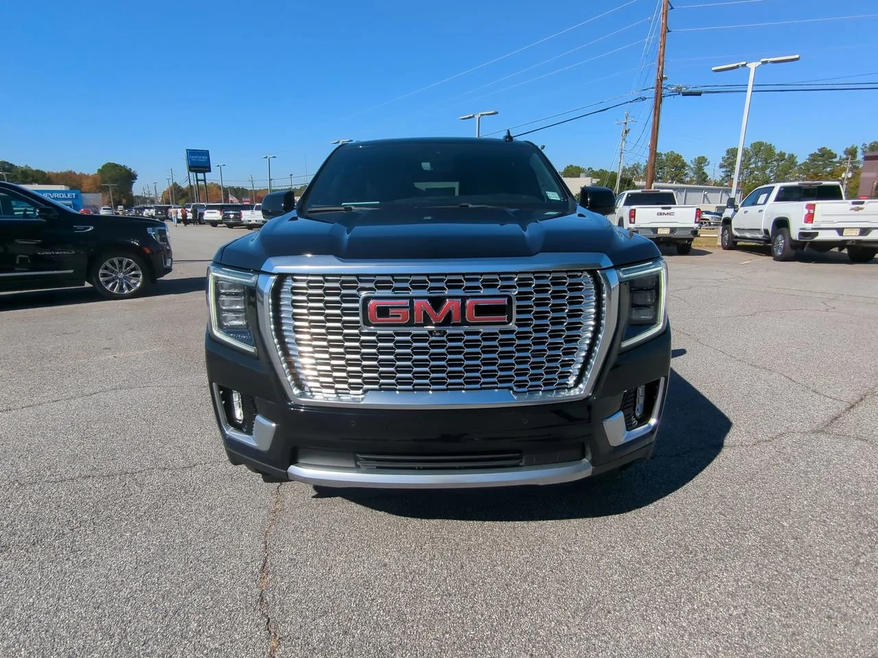 2021 GMC Yukon Denali - Photo 8