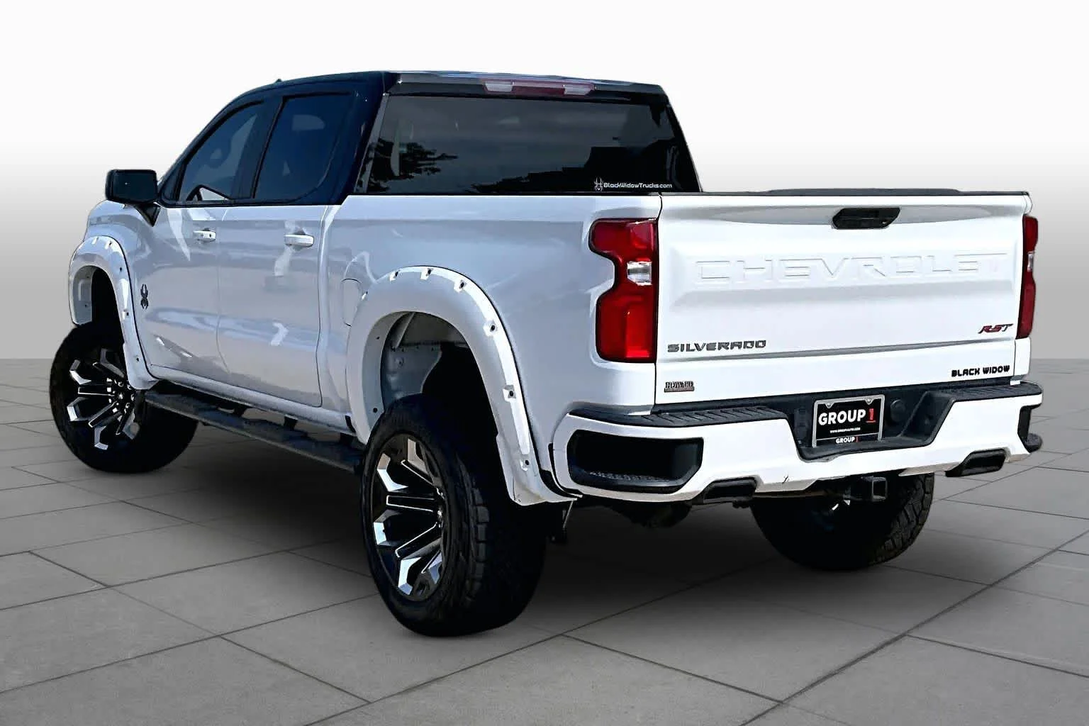 Used 2022 Summit White Chevrolet RST image 9