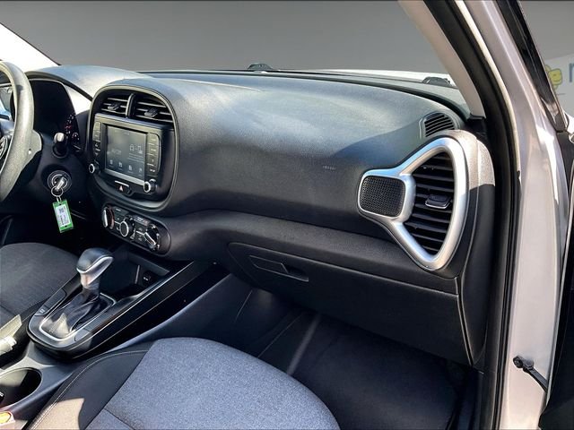 Used 2020 Silver Kia S image 17