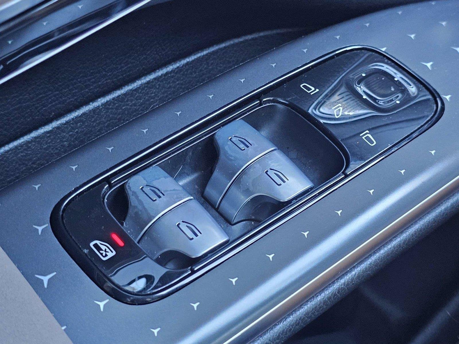 Used 2023 Polar White Mercedes-Benz EQS 450+ image 30