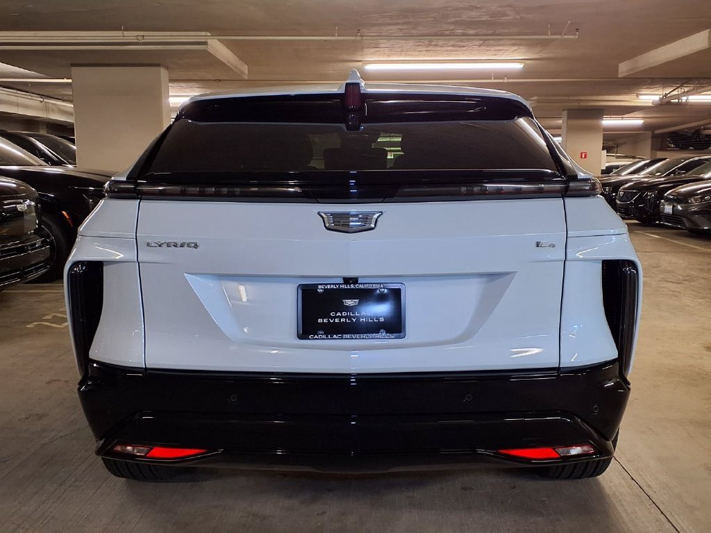 2027 Cadillac LYRIQ Sport - Photo 9
