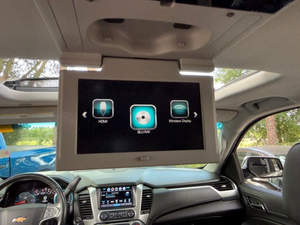 Used 2019 SHADOW GRAY METALLIC Chevrolet Premier image 78