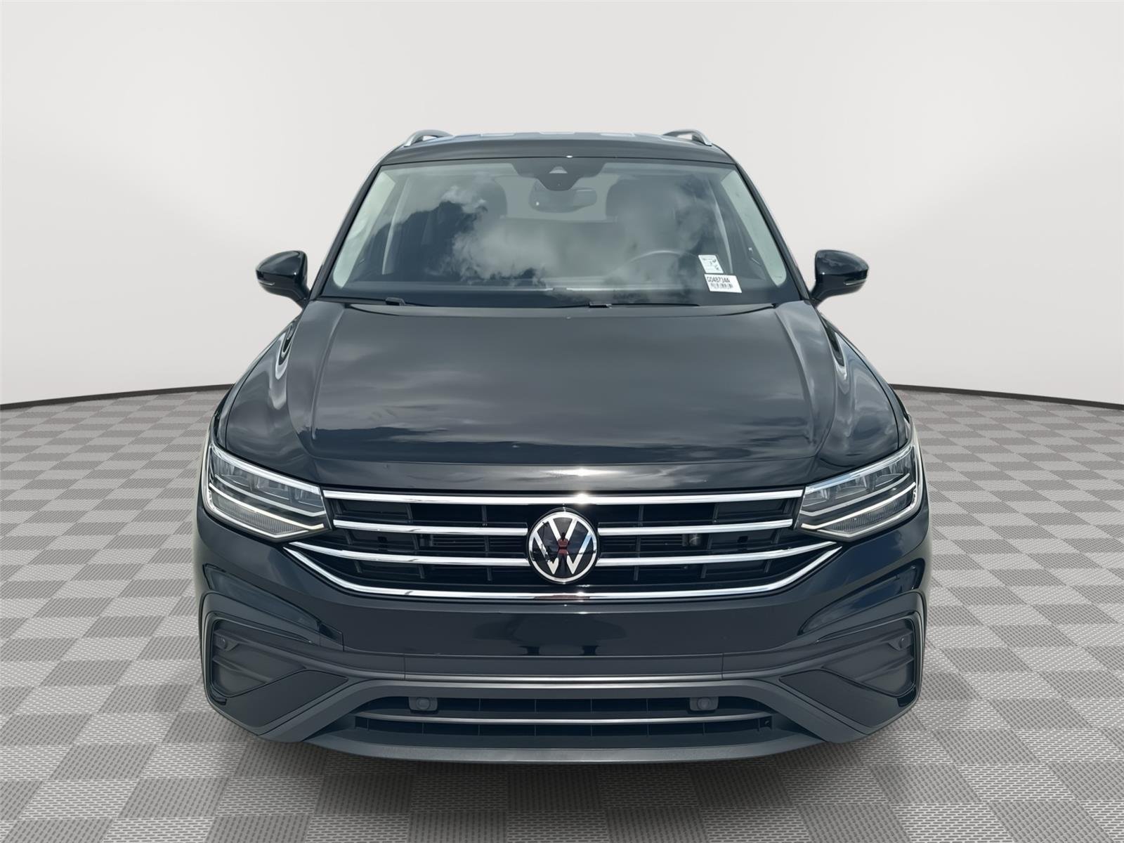 Used 2023 Deep Black Pearl Volkswagen SE image 2