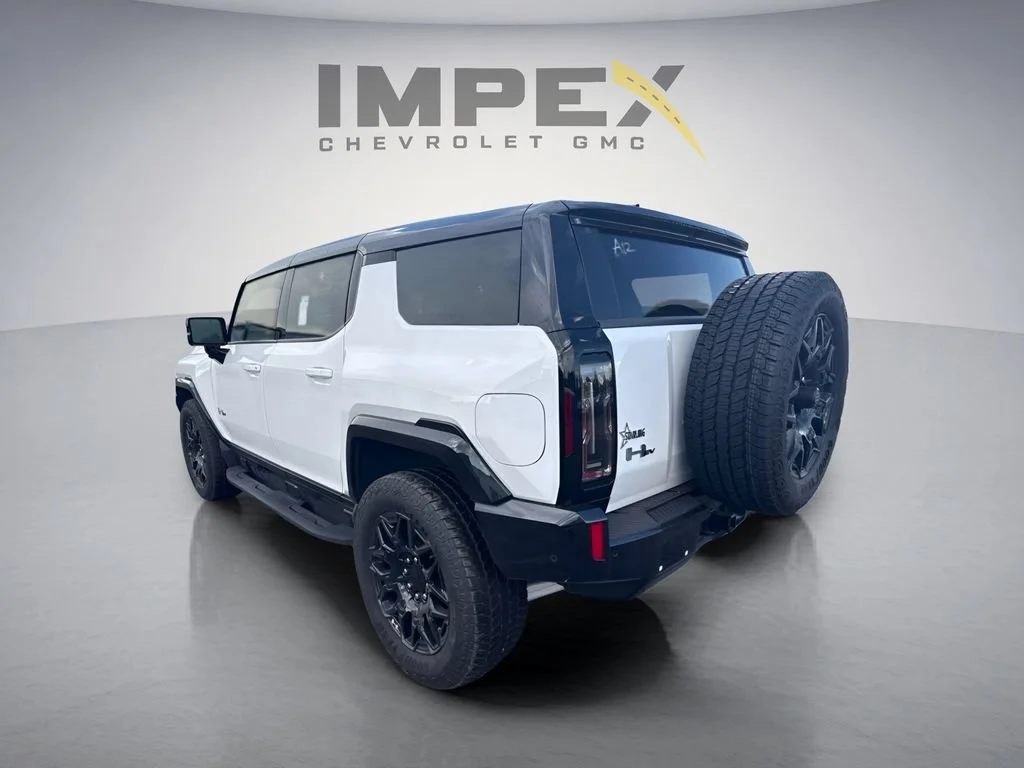 Used 2025 Interstellar White GMC 2X image 3