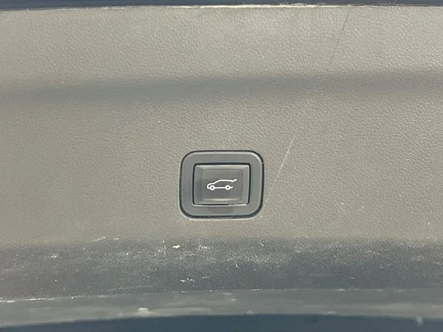 Used 2023 Black GMC AT4 image 27