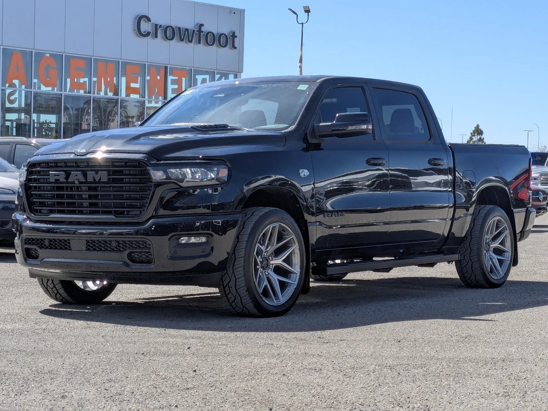 New 2026 Black RAM Sport - - 4x4 - HEMI V8 - Level 1 Equip - Sunroof & More! image 4