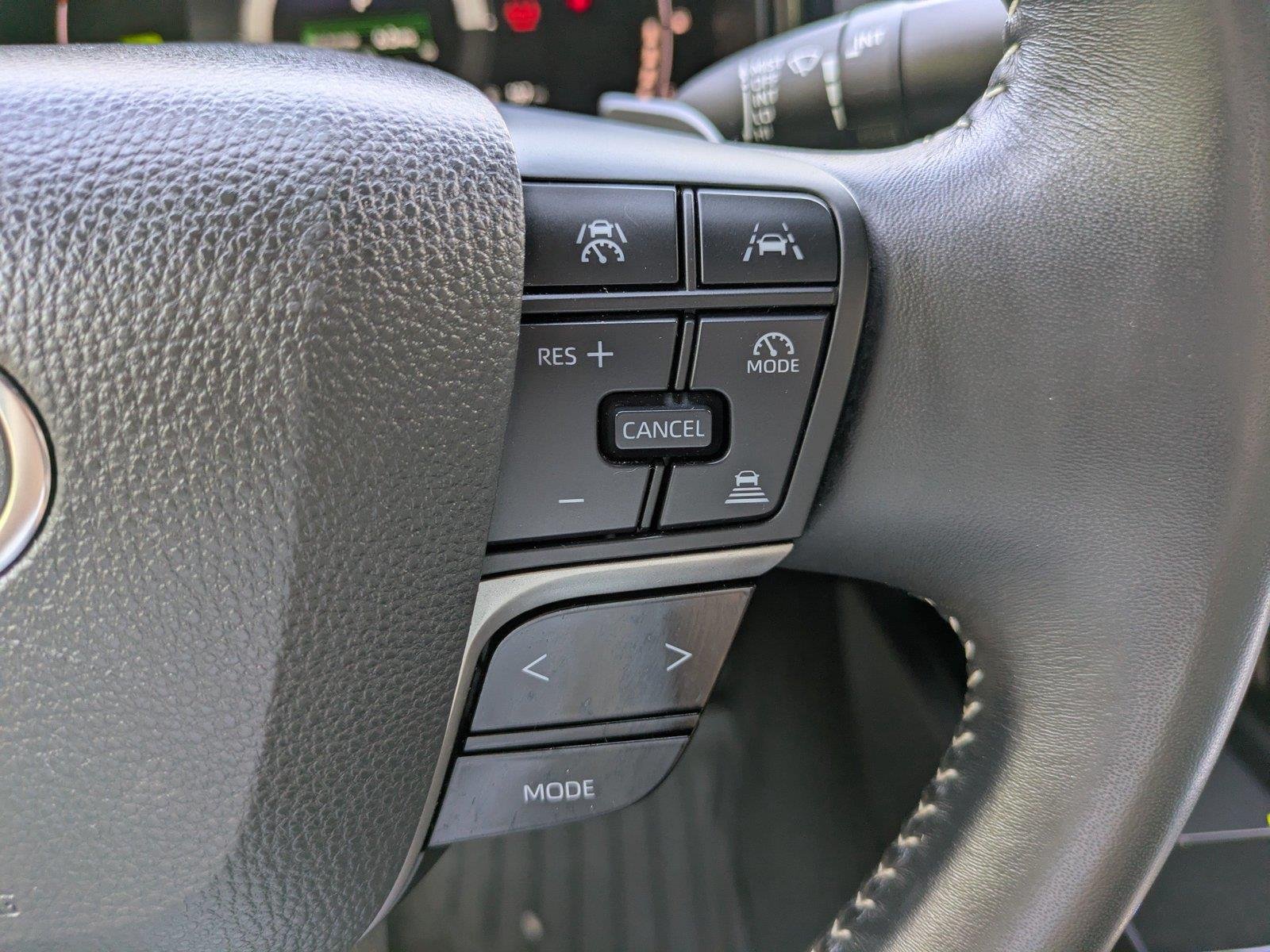 Used 2025  Toyota SE image 23
