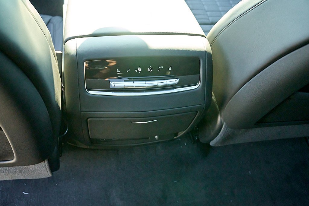 2027 Cadillac Escalade ESV Platinum Sport - Photo 52