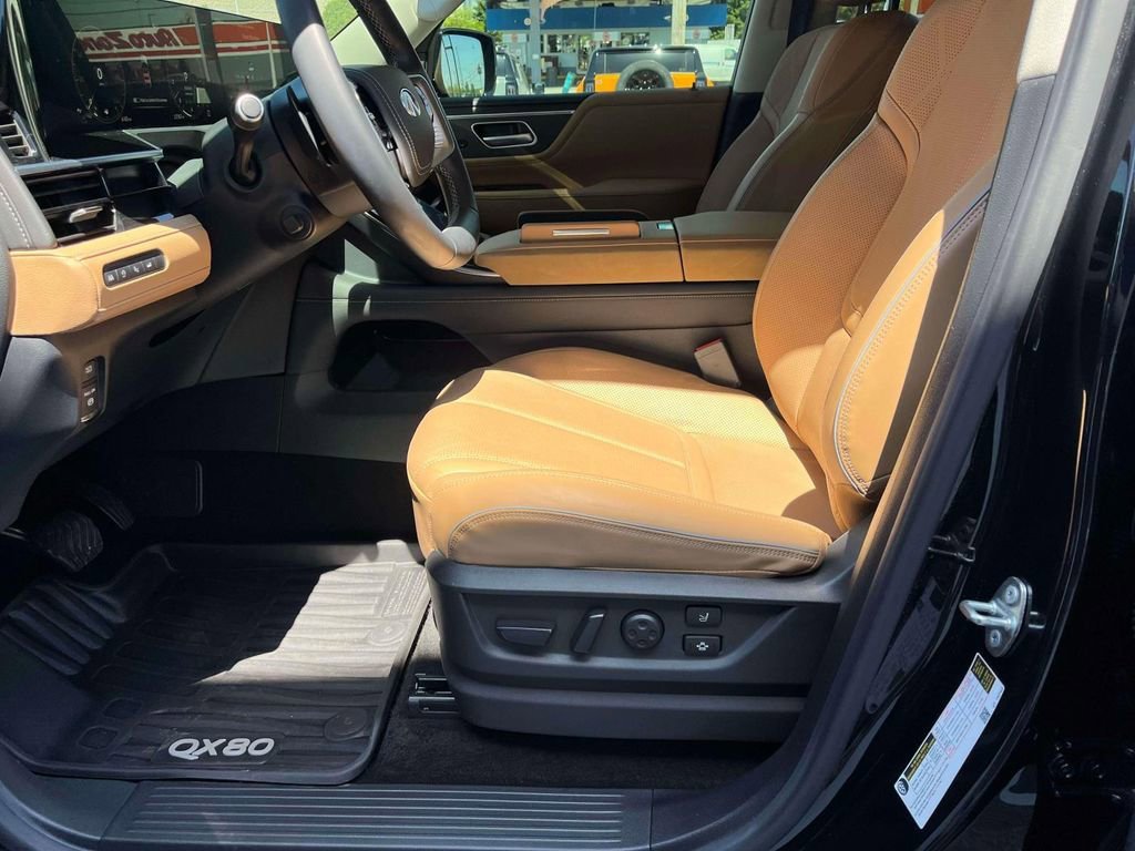 Used 2025 Black INFINITI SENSORY AWD image 28