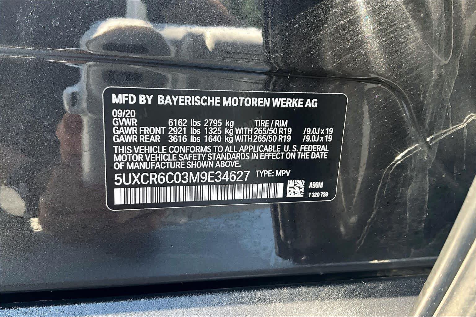 Used 2021 Dark Graphite Metallic BMW xDrive40i image 32