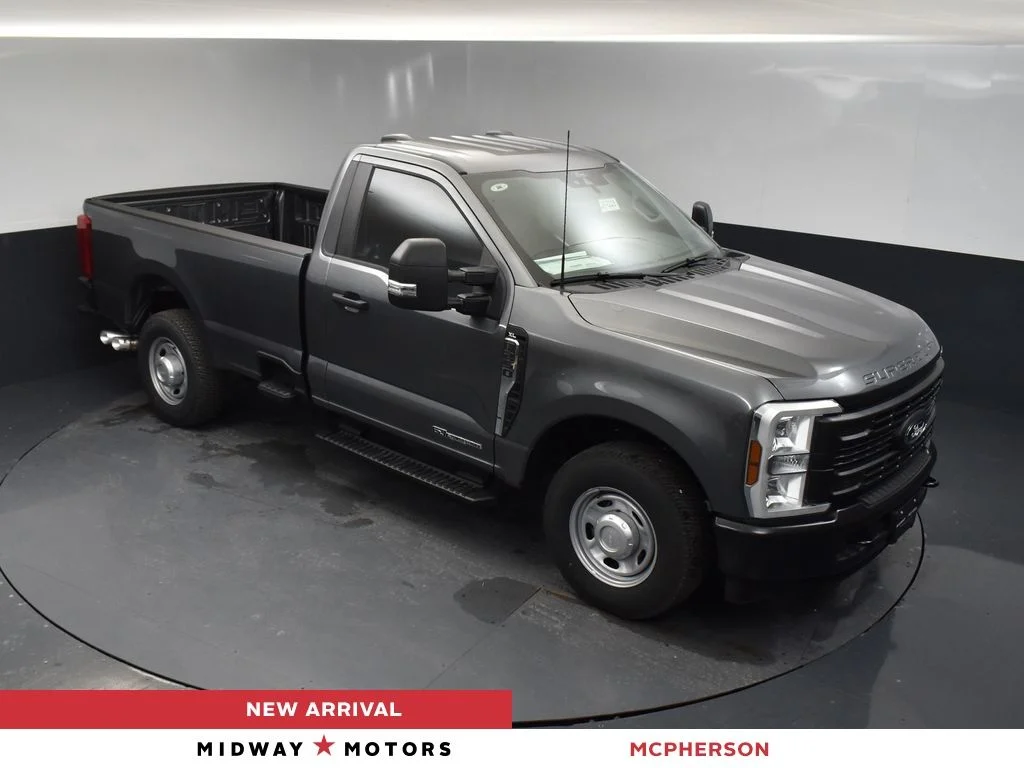 Used 2025 Gray Metallic Ford XL image 1