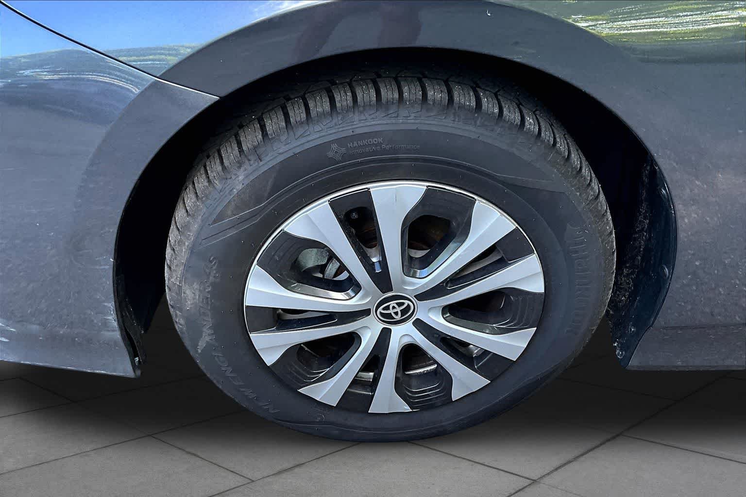 Certified Used 2022 Magnetic Gray Metallic Toyota XLE image 11