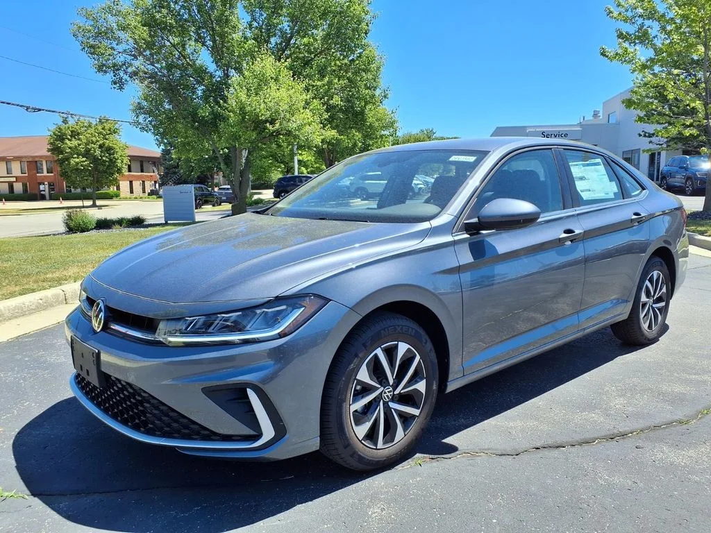 New 2026 Platinum Gray Metallic Volkswagen 1.5T S image 5