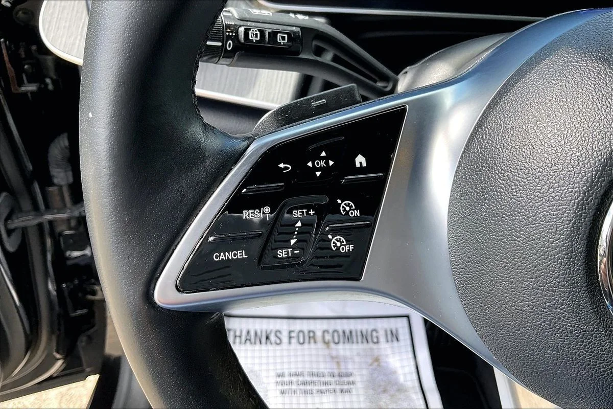 Used 2023 Black Mercedes-Benz 4MATIC® image 11
