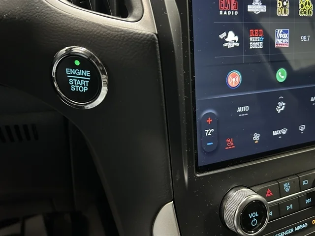 Used 2024 Green FORD SEL image 31