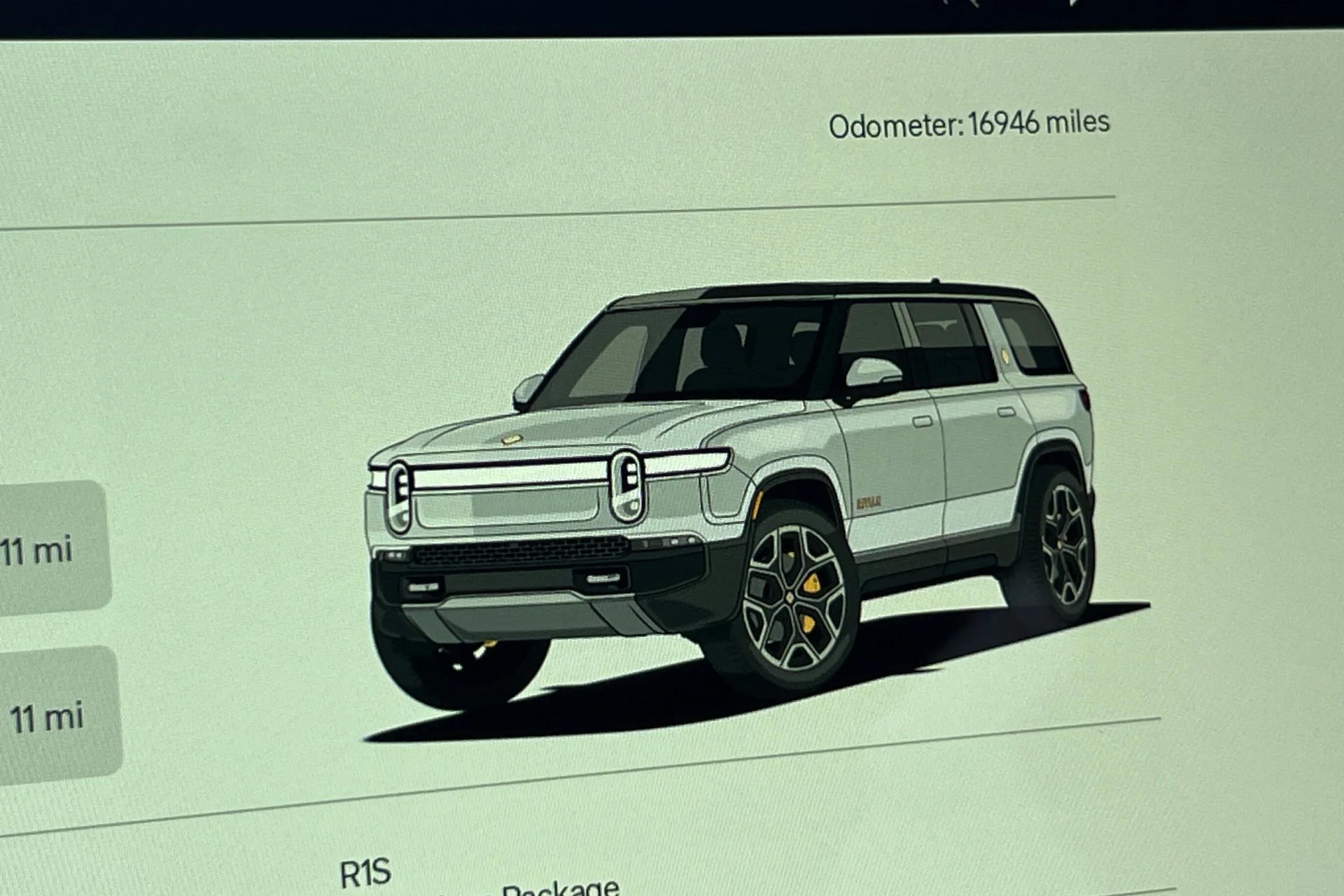Used 2023 LA Silver Rivian Adventure image 28