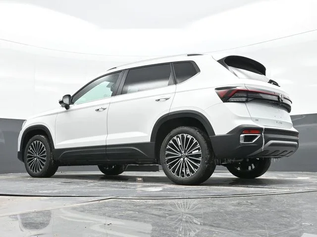 2025 Volkswagen Taos SE - Photo 19