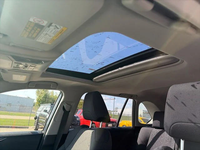 Used 2019 Gray Toyota XLE image 9