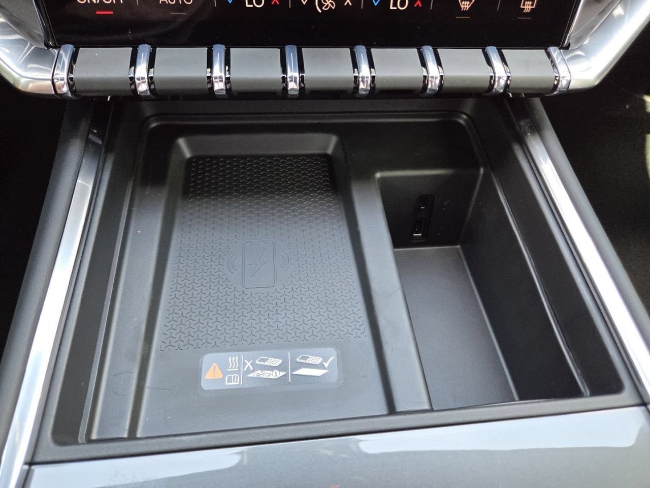 New 2026 Summit White GMC Elevation image 12