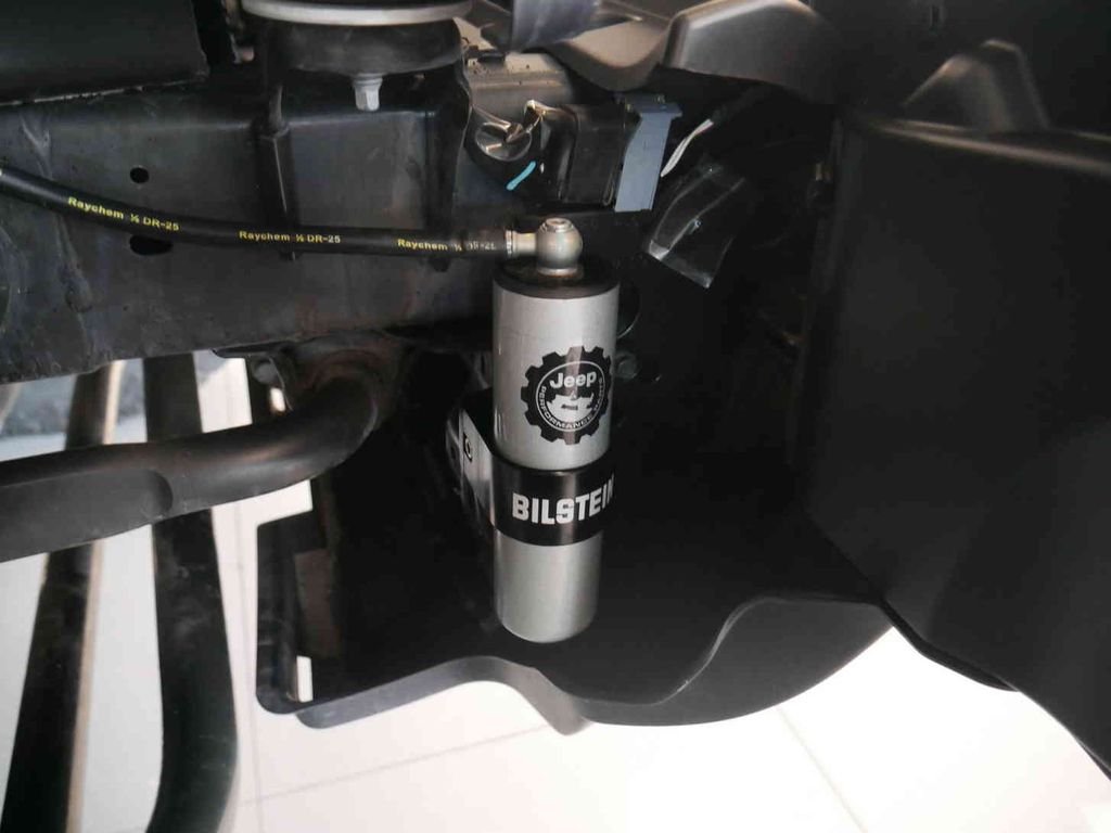 New 2026 Granite Crystal Metallic Clearcoat Jeep Rubicon image 17