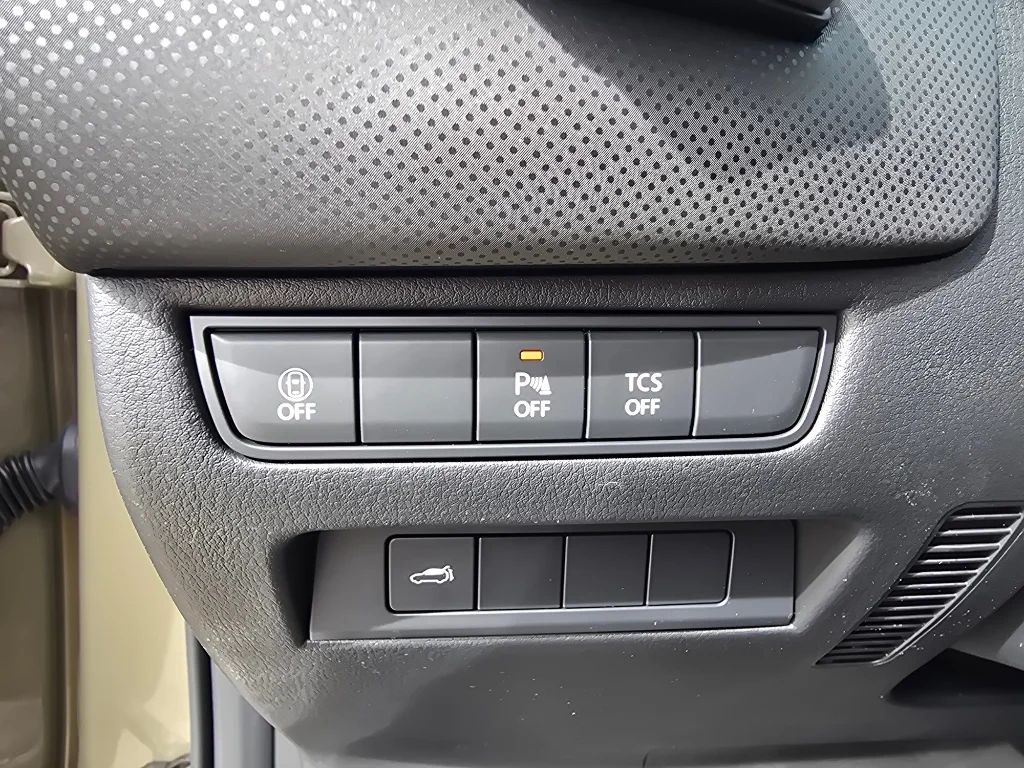 New 2026 Zircon Sand Metallic Mazda 2.5 S Meridian Edition AWD image 17