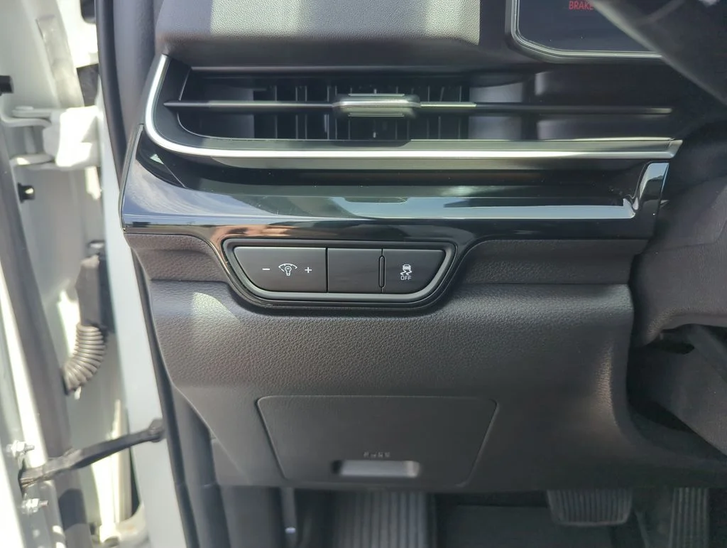 Used 2025 White Kia SX Prestige image 20