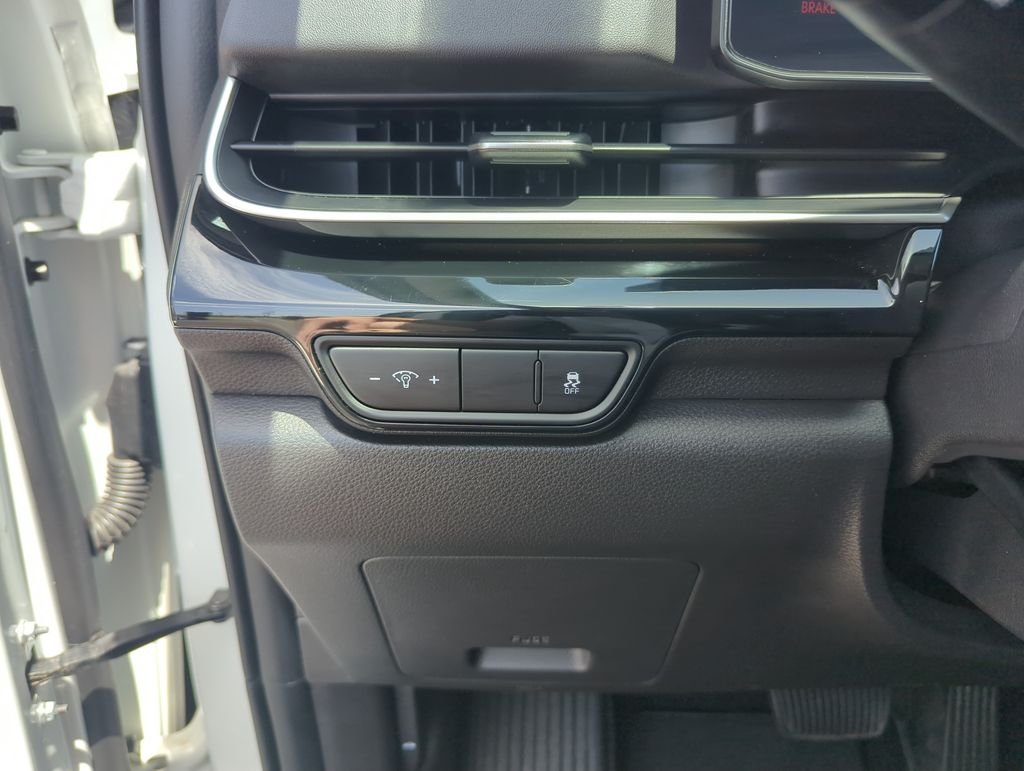 Used 2025 White Kia SX Prestige image 20