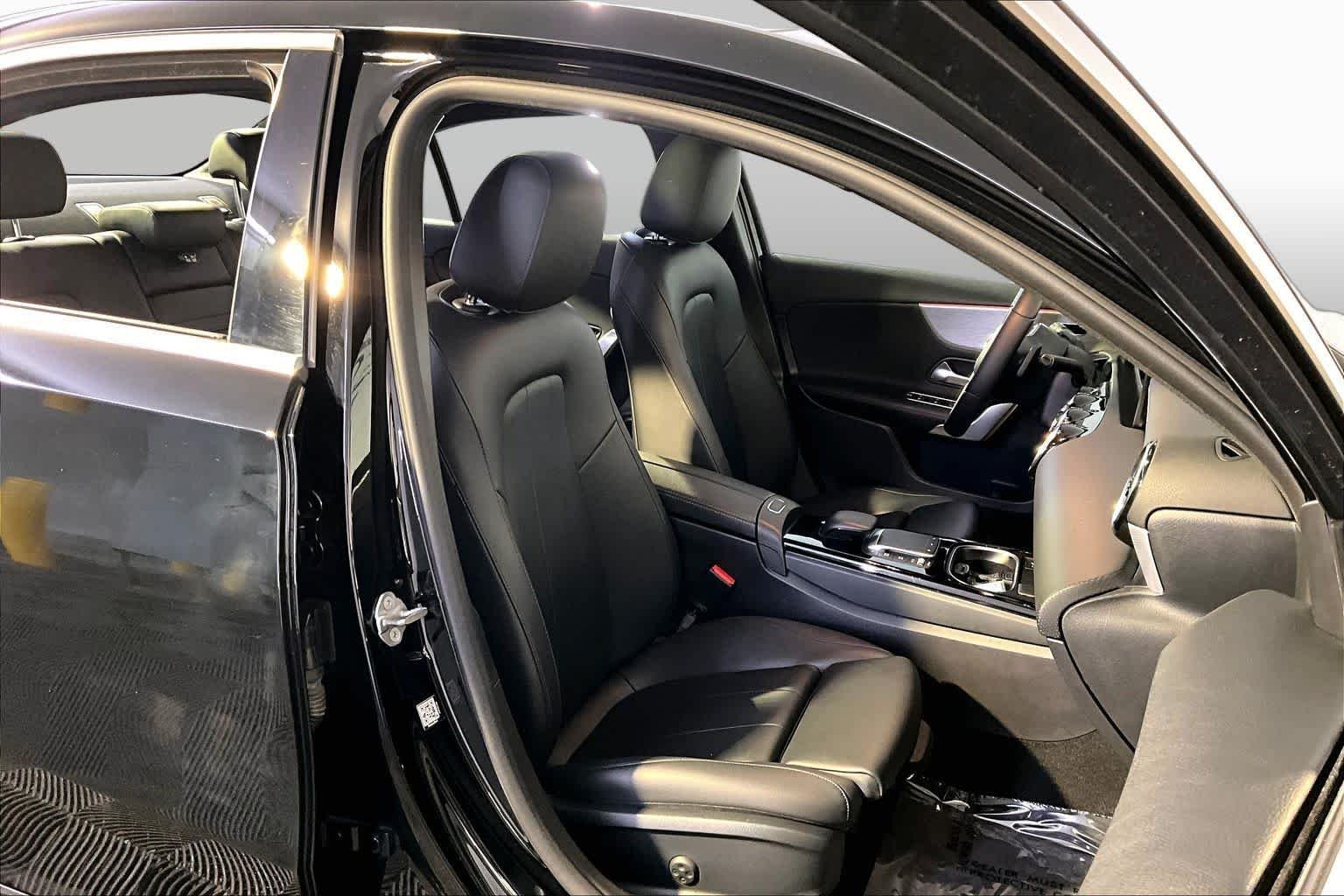Pre-Owned 2022 Mercedes-Benz A 220