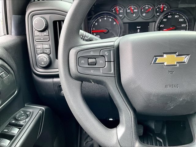 New 2026 Summit White Chevrolet WT image 18